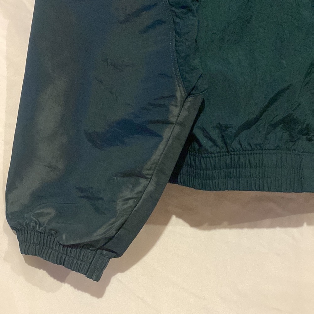 Mens Reebok Jacket. - Picture 4 of 11